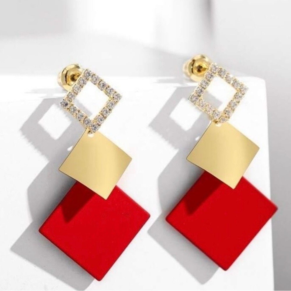 Elegant Gold and Red Geometric Earrings